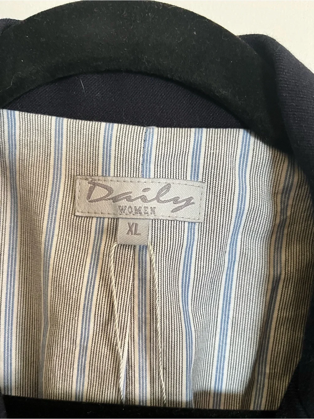 Daily Sports Navy Blazer with Gold Crest - Picture 4 of 7